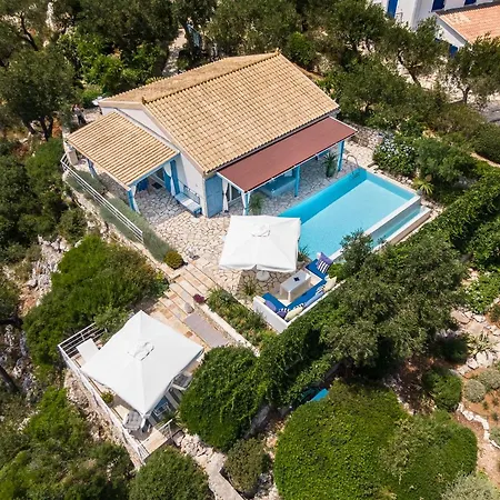 Alexandros - Paxos Vilă *