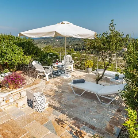 Alexandros - Paxos Vilă *