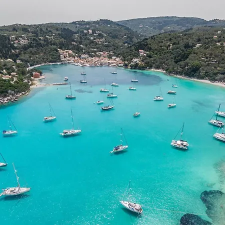 Alexandros - Paxos Vilă *